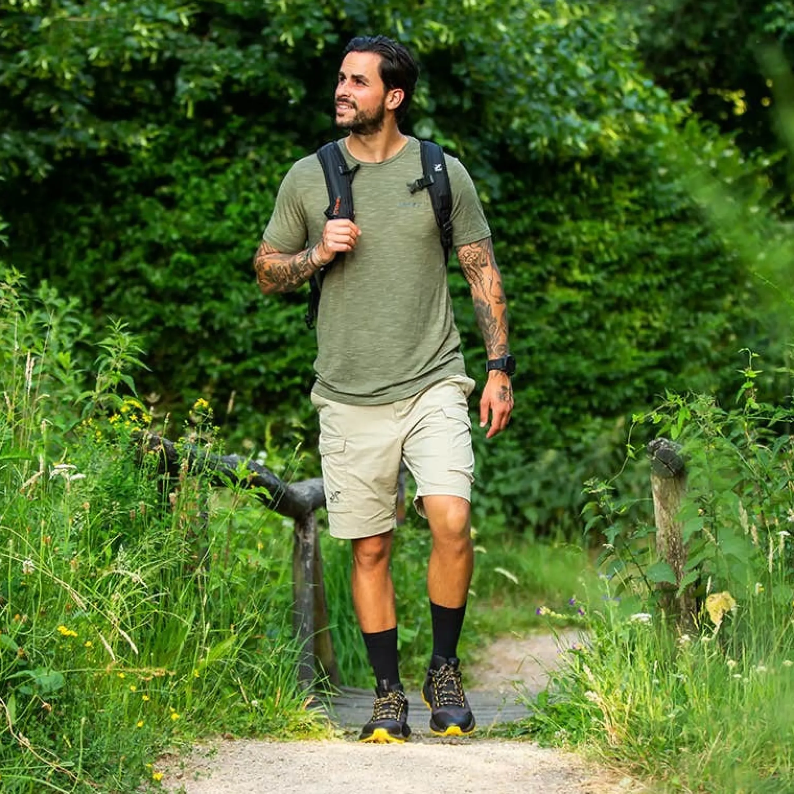 Adventure Cargo Stretch Shorts Herren Khaki