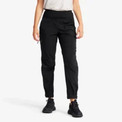 Breezy Curved Ankle Stretch Pants Damen Black