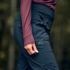 Breezy Curved Ankle Stretch Pants Damen Black