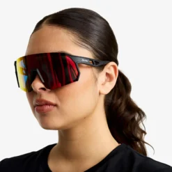 Castor Polarized Sports Sunglasses Black/Red Gold
