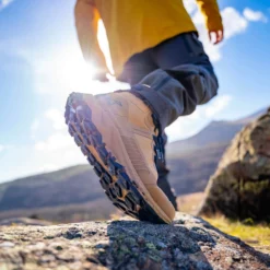 Phantom Trail Mid Waterproof Hiking Boots Herren Dijon