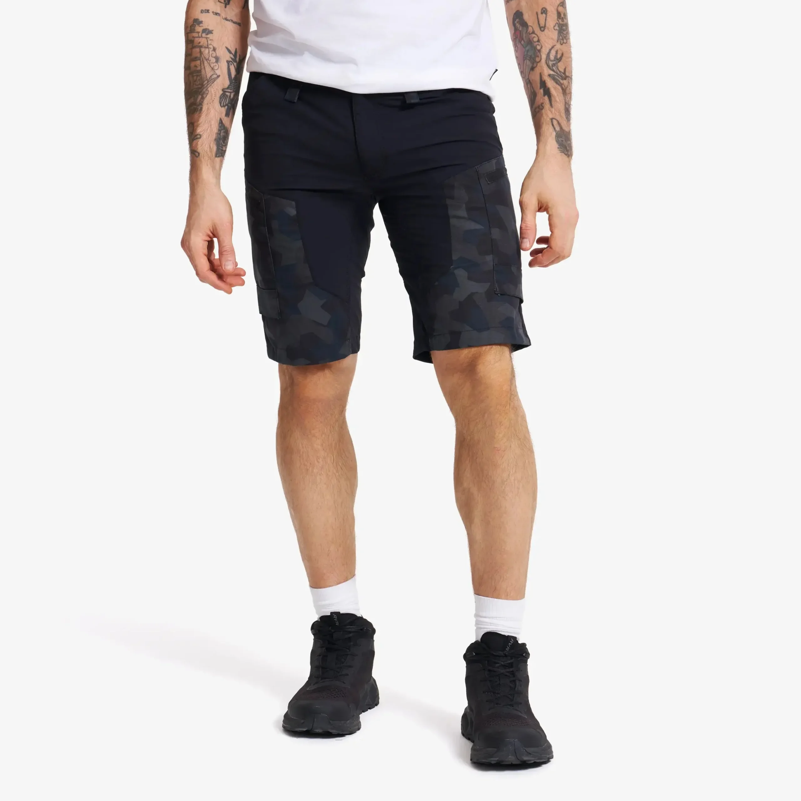 RVRC GP Shorts Herren Anthracite Camo